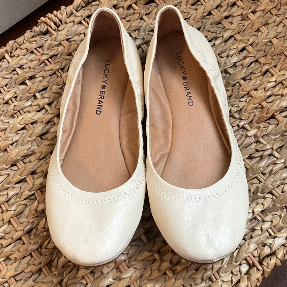 Lucky Brand leather flats  Size 8.5 - Picture 2 of 11